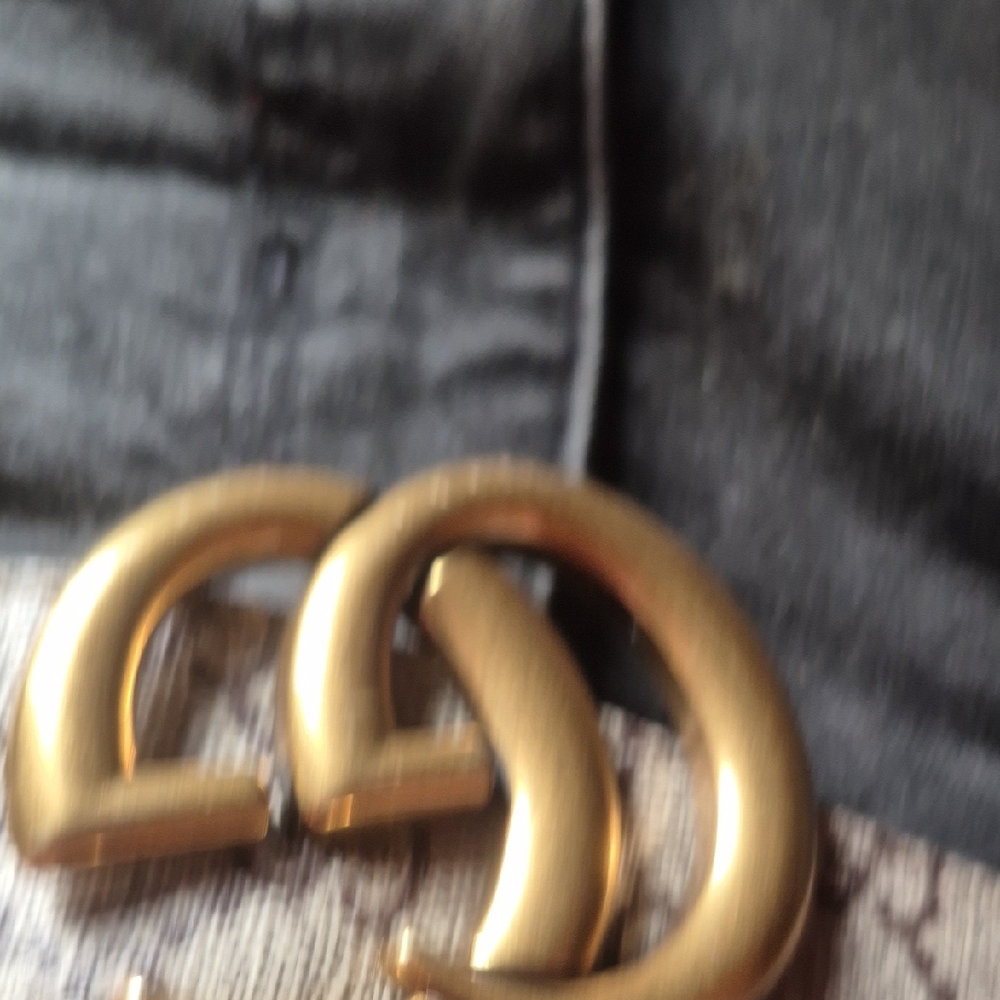 Gucci Gold Buckle Belt